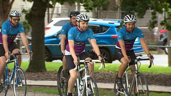 澳洲男子接受心脏移植不到一年开始骑自行车！以提高器官捐赠认识（组图） - 2