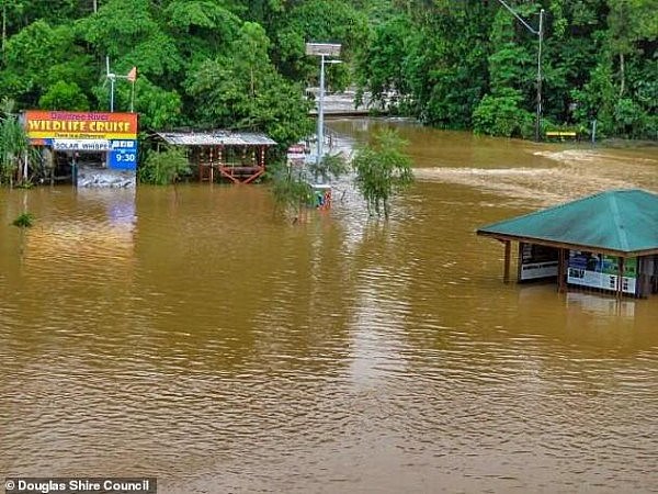 118年来最严重洪灾！昆州北部遭暴雨侵袭 1个月的雨量1天内下完（组图） - 5