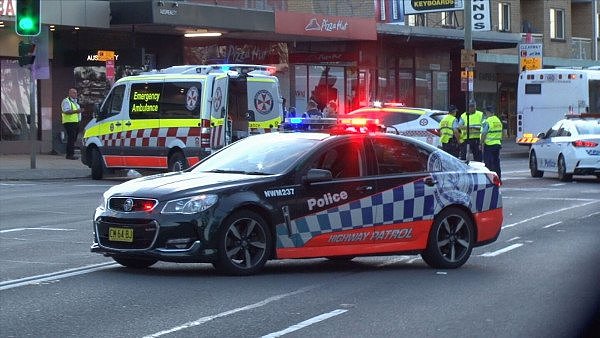 悉尼Carlingford巴士撞死人！7旬老翁横穿马路被撞倒，当场宣告不治（组图） - 3