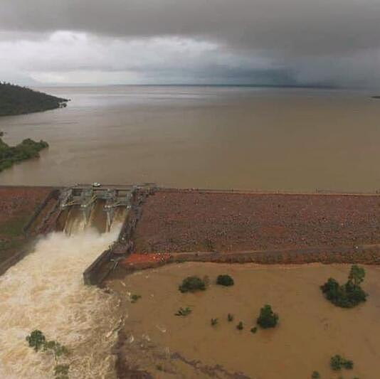 Townsville被“水”成网红！网友直播看排洪 直呼666！（组图） - 4