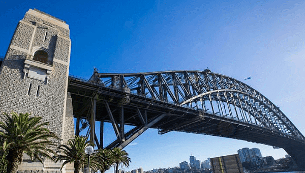 雨天攀登悉尼海港大桥感受别样风情   大桥之巅张灯结彩共庆新春佳节（视频/组图） - 17