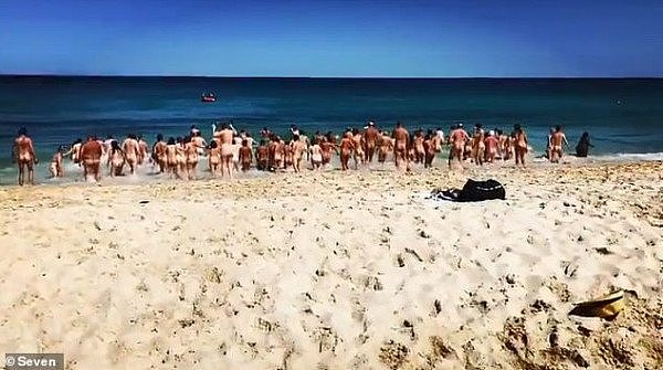 9607974-6686921-The_practice_skinny_dip_event_pictured_at_Swanbourne_nudist_beac-a-11_1549758131748.jpg,0