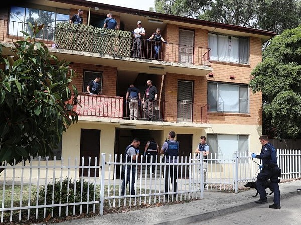 澳洲警方捣毁公共住房内“毒窝” 缴获毒品并抓捕4名涉案人员（组图） - 1