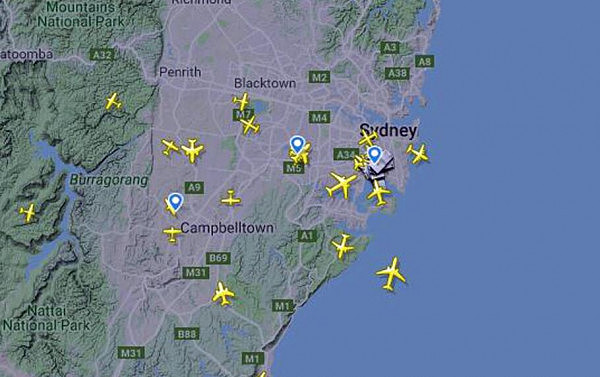突发！悉尼机场塔台疑似着火，被紧急疏散！所有进出港航班被迫停飞（图） - 1