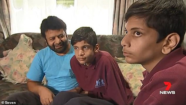澳政府欲遣返两名患精神障碍亚裔青少年，称其看护治疗费用过高（视频/组图） - 2