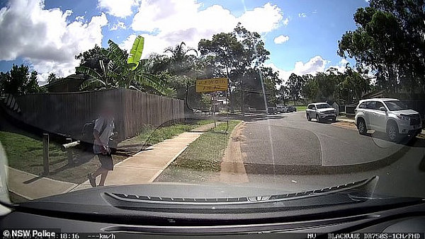 惊险！澳12岁男孩过马路时被撞飞 交通部门呼吁司机小心驾驶（组图/视频） - 1