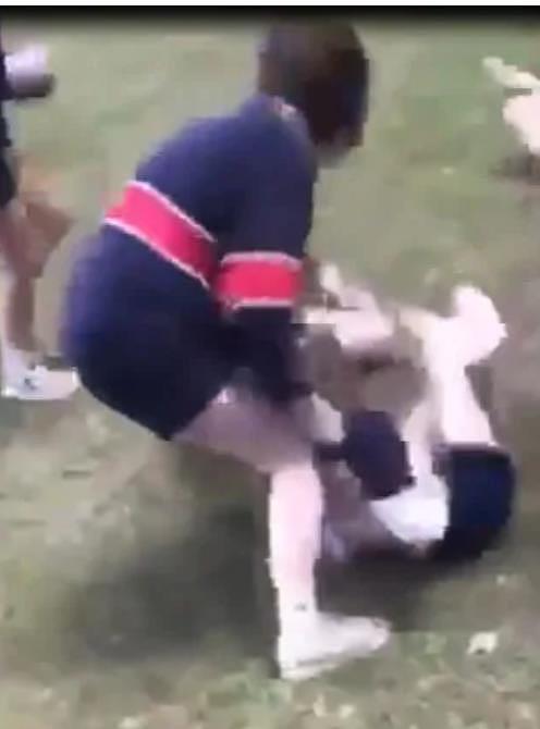 维州一中学传出学生斗殴视频，多个学校开始禁止学生使用手机（组图） - 4