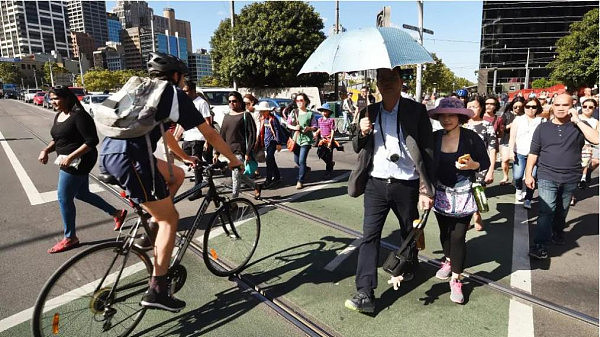 墨尔本南岸步行街将限制自行车手车速，保障行人安全（组图） - 2