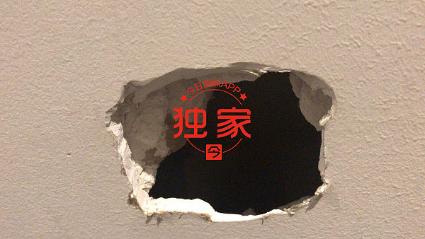 家住墨尔本CBD的中国小姐姐怒了！墙上小坑被华人师傅修成大窟窿！网友：“你被坑了！” - 3