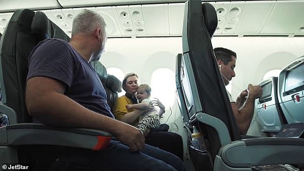 墨尔本夫妇飞机驾驶舱内求婚视频疯传！当事人：“很惊讶、感动”（视频/组图） - 8