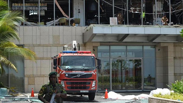 墨尔本律师在斯里兰卡爆炸案中死里逃生，曾在爆炸案前与自杀式炸弹袭击者对视（组图） - 3