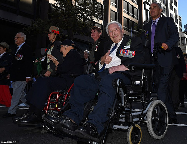 传承是最好的纪念！澳新军团日数千年轻人走上悉尼街头（组图/视频） - 5