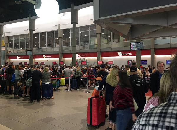 注意！维珍航空登机系统瘫痪，全澳机场受影响！已有旅客被困数小时（组图） - 6