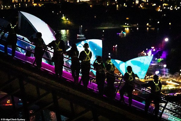 Vivid Sydney点亮夜空！水母游上歌剧院，海港大桥桥上蹦迪（视频/组图） - 20