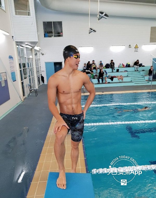 澳华裔游泳新星成双料冠军，破中国纪录！曾遭霸凌、学业受阻，他一路“战斗”成学霸（组图） - 1