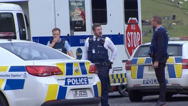突发！新西兰北岛学校外发生枪击事件，酿1死3伤（组图） - 4