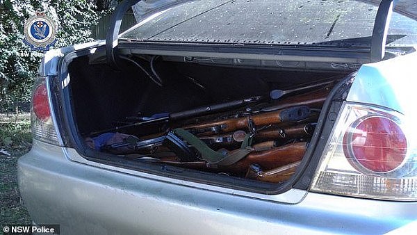 堪比小型军火库！中东黑帮分子在悉尼囤积大量枪支弹药，主动上交警方只为减刑（视频/组图） - 5