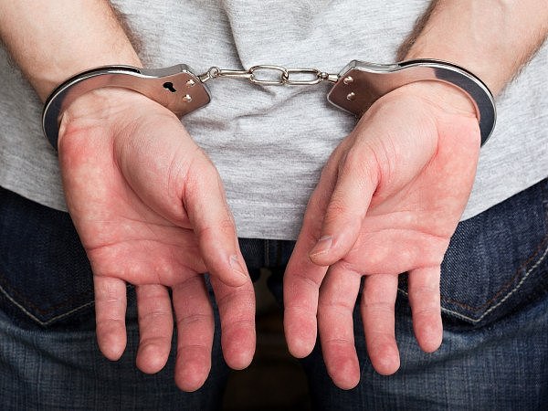 bigstock-Police-law-steel-handcuffs-arr-35095877.jpg,0