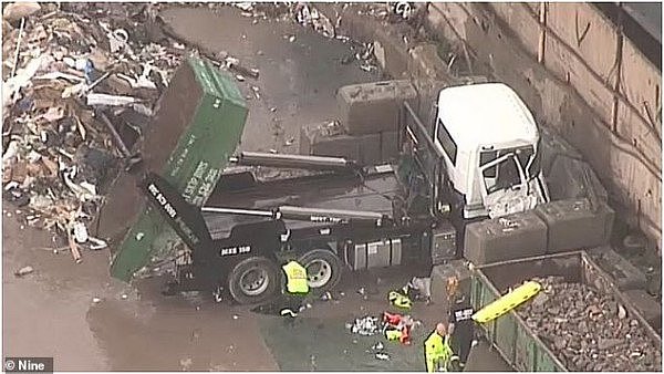 悉尼垃圾场又出事！又一名工人被卡在两车之间，头部受重伤（组图） - 3