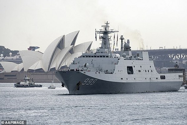 15650694-7211833-A_Chinese_Navy_ship_departs_the_Garden_Island_Naval_Base_in_Sydn-a-26_1562633600739.jpg,0