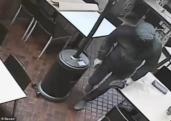 悉尼餐厅离奇失火、老板遭“刺客”暗杀，到头来竟全是一场戏（视频/组图） - 4
