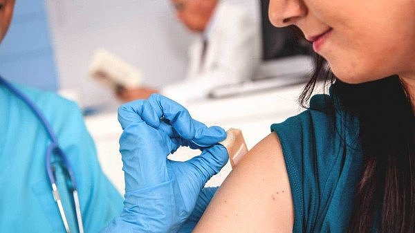 感染人数达3.6万，致多人死亡！澳洲部分公立医院强制要求员工注射流感疫苗（组图） - 3