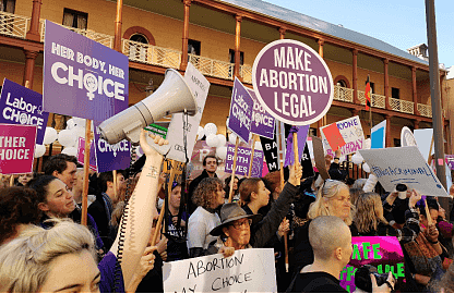 一场澳大利亚新南威尔士州议会门口的和平示威请愿 - 2