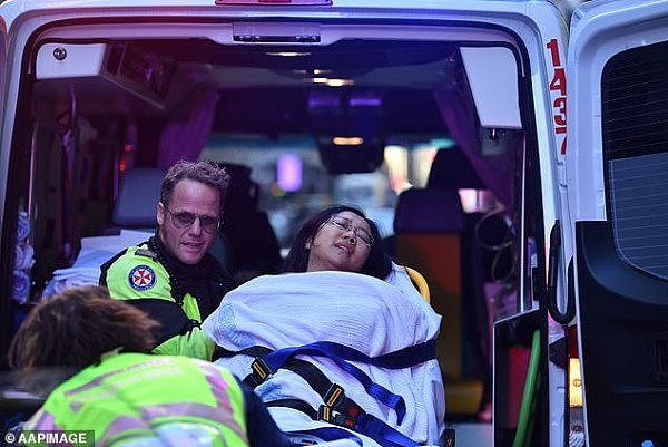 确认有人遇难！悉尼CBD刀匪随机捅人，华女在内至少6人被刺伤（视频/组图） - 16
