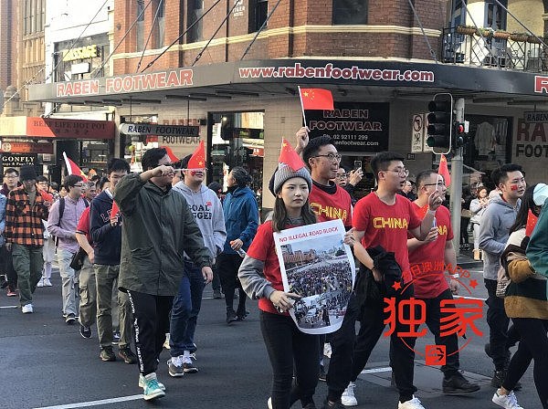 悉尼华人“挺港”游行，爆肢体冲突！3000人唱国歌齐骂“汉奸”（视频/组图） - 24