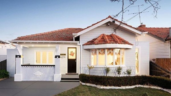 澳洲春季房产市场或面临激烈竞争，房屋拍卖数远远低于去年，供不应求！（组图） - 2