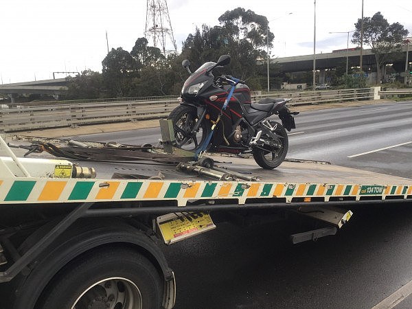 Motorbike impounded on Footscray Road.JPG,0
