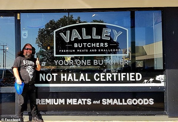 18493606-7465367-Valley_Butchers_edited_the_sign_to_say_not_halal_certified_but_i-a-45_1568534130285.jpg,0
