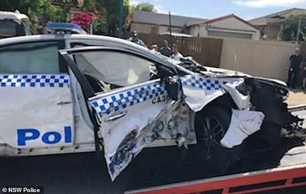 最美tradie！悉尼男子帮助车祸中受伤的警员，这暖心举措网络走红，被赞“英雄”（组图） - 4
