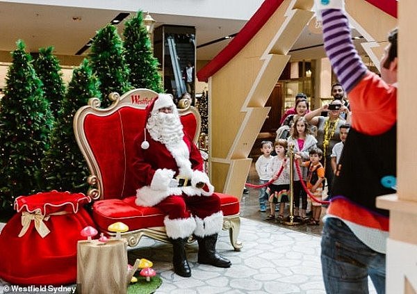 20646080-7653509-Westfield_has_launched_a_Sensitive_Santa_to_cater_for_children_w-a-3_1572996860411.jpg,0