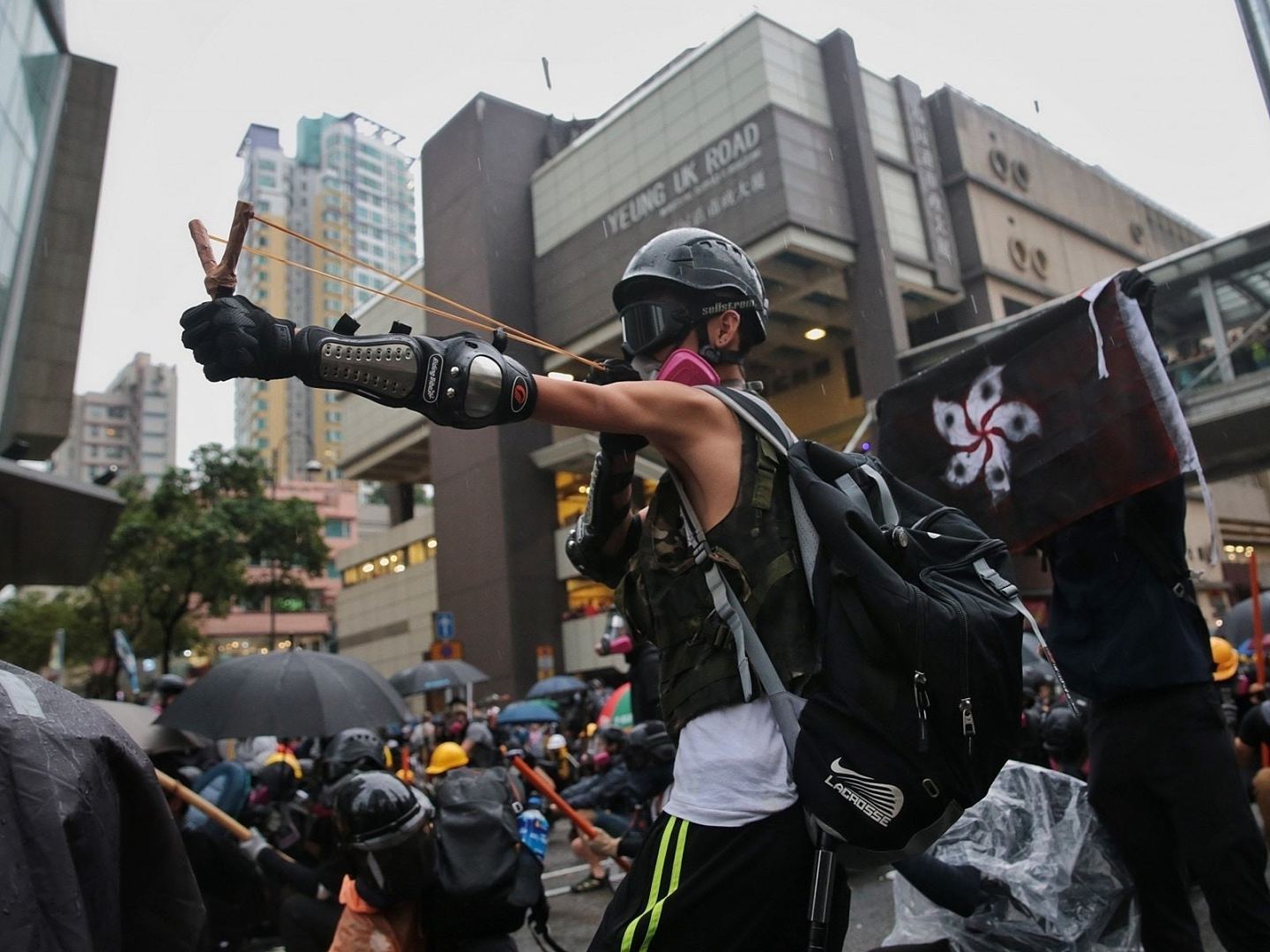 香港大学生首度承认：暴力示威背后有“专业顾问”（图） - 1