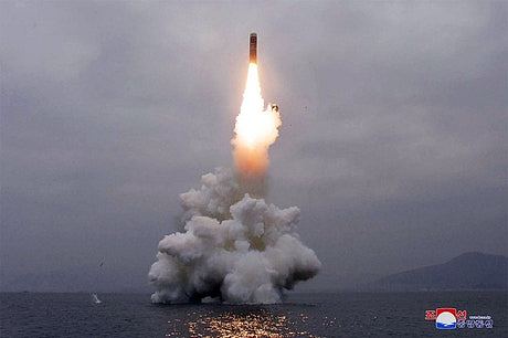重大突破 朝鲜宣布成功试射新型潜射弹道导弹（组图） - 4