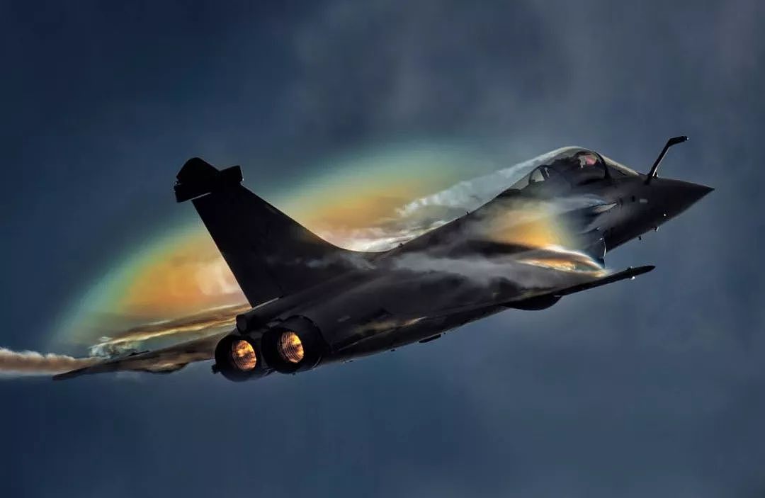印度空军喜提法国“阵风”战斗机，号称“最强四代半”，歼10C压力山大？ - 10