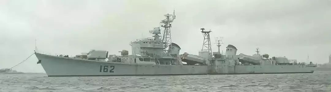 还有这种事，中国海军曾经的旗舰之一竟是日本造？ - 34
