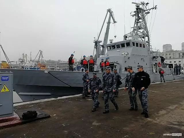 美国援助巡逻艇入列乌克兰海军，二手货旧痕明显，基地也破败不堪 - 8