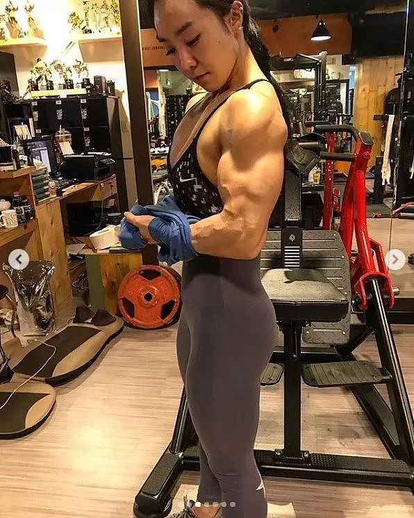 【体育】韩国140斤健身悍女，超低体脂和背阔肌比男人还猛！ - 10