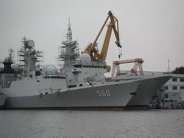 中国海军“下饺子”，造船厂能赚多少钱？1艘055仅3亿人民币 - 3