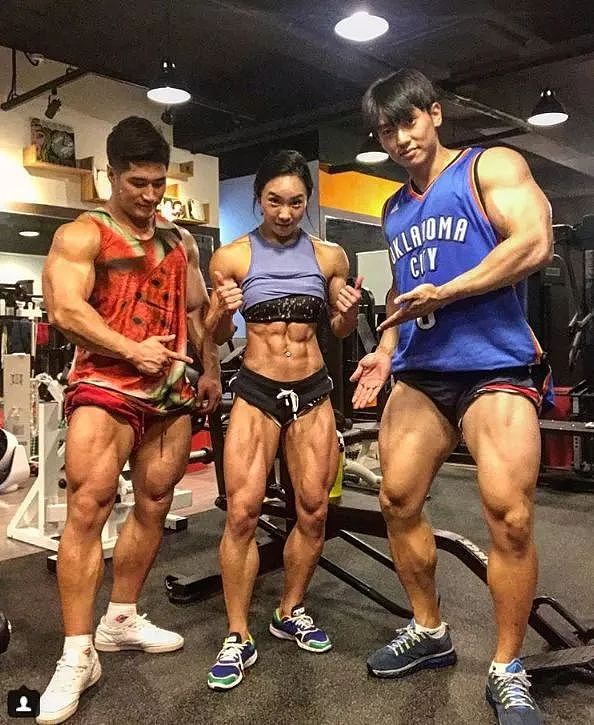 【体育】韩国140斤健身悍女，超低体脂和背阔肌比男人还猛！ - 22
