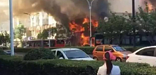 “我以为被投了炸弹！” 杭州餐馆爆炸黑烟滚滚 目击者：300米范围内楼晃得不行（图）