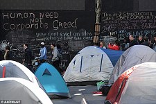 悉尼马丁广场“帐篷城”规模持续扩大 警方或采取驱逐行动（图）