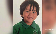 悲剧！7岁悉尼男孩巴塞罗那恐袭后失踪 母亲也在袭击中身受重伤