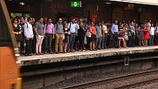 下周一悉尼火车大罢工宣布取消！公平工作委员会谕令暂停！而今日晚高峰CBD车站或关闭...