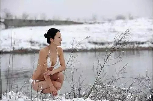外媒惊呆！50岁中国辣妈零下40℃拍比基尼照，惊艳全世界（组图） - 6