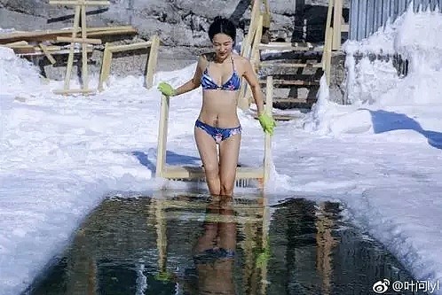 外媒惊呆！50岁中国辣妈零下40℃拍比基尼照，惊艳全世界（组图） - 16