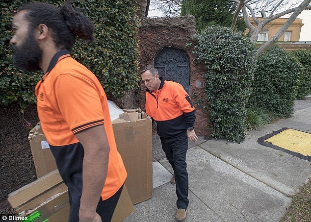 The sight of removalists outside the property came exactly one week after Mr Turnbull was replaced as prime ministerÂ 