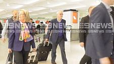 澳洲前总理谭保现身悉尼机场，看似心情愉快！将和妻子前往纽约度假（组图）